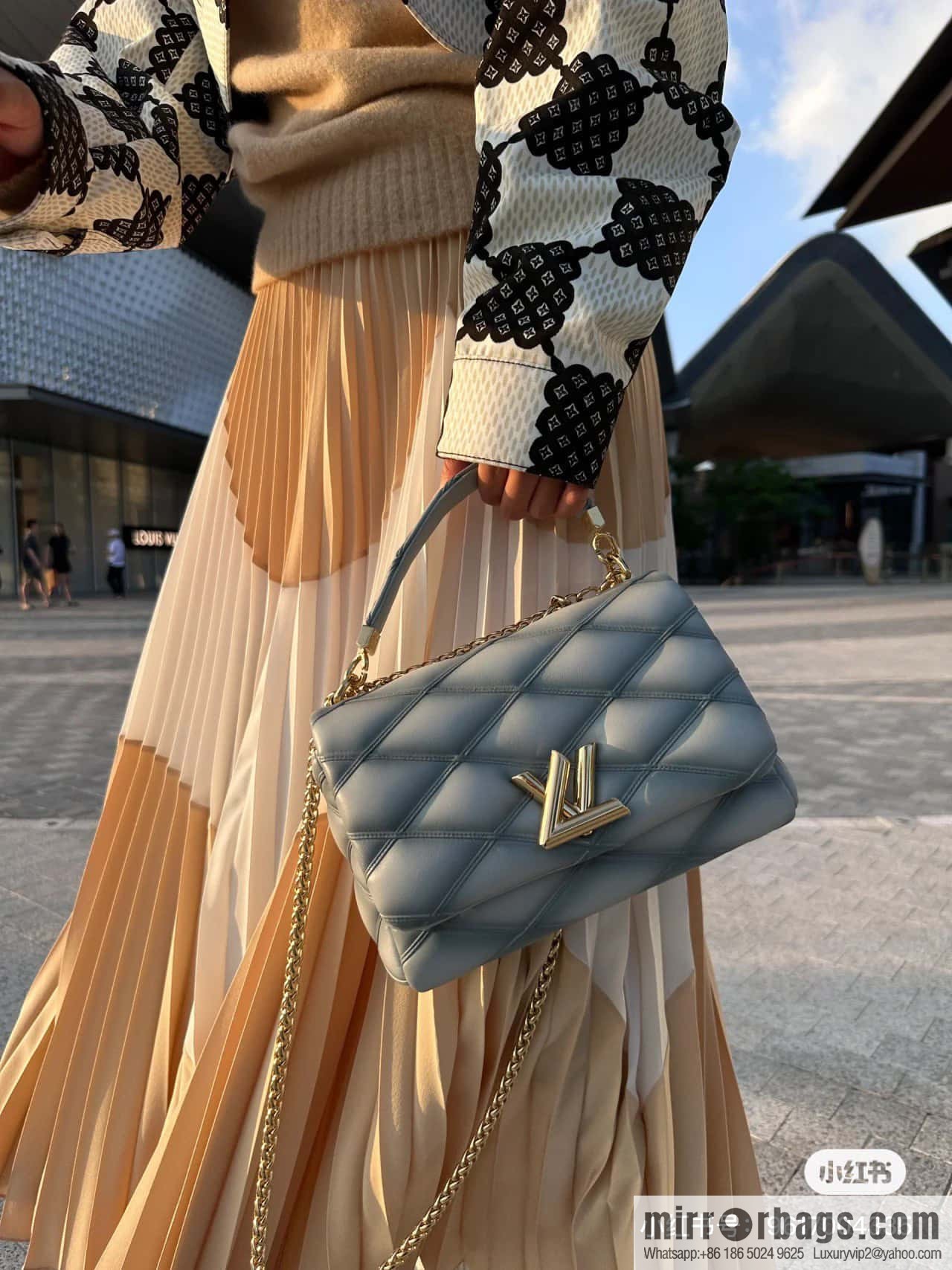 [Premium‑quality] M22891 Haze gray, full leather rhombus chain bag series GO-14 Teist medium handbag M22890