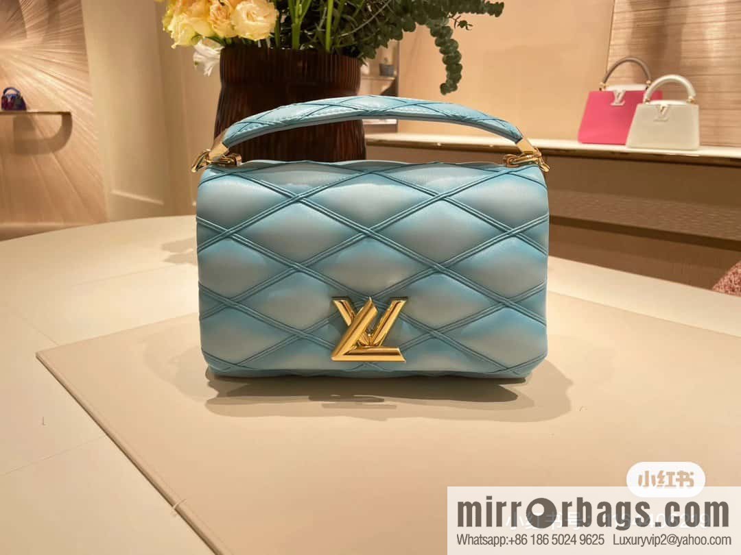 [Boutique‑grade] M22891 water blue, full leather rhombus chain bag series GO-14 Teist medium handbag M22890 GO-14 medium handbag
