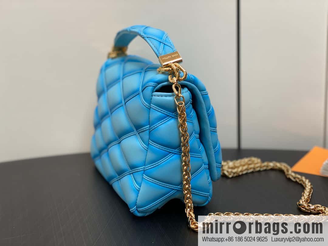 [Boutique‑grade] M22891 water blue, full leather rhombus chain bag series GO-14 Teist medium handbag M22890 GO-14 medium handbag