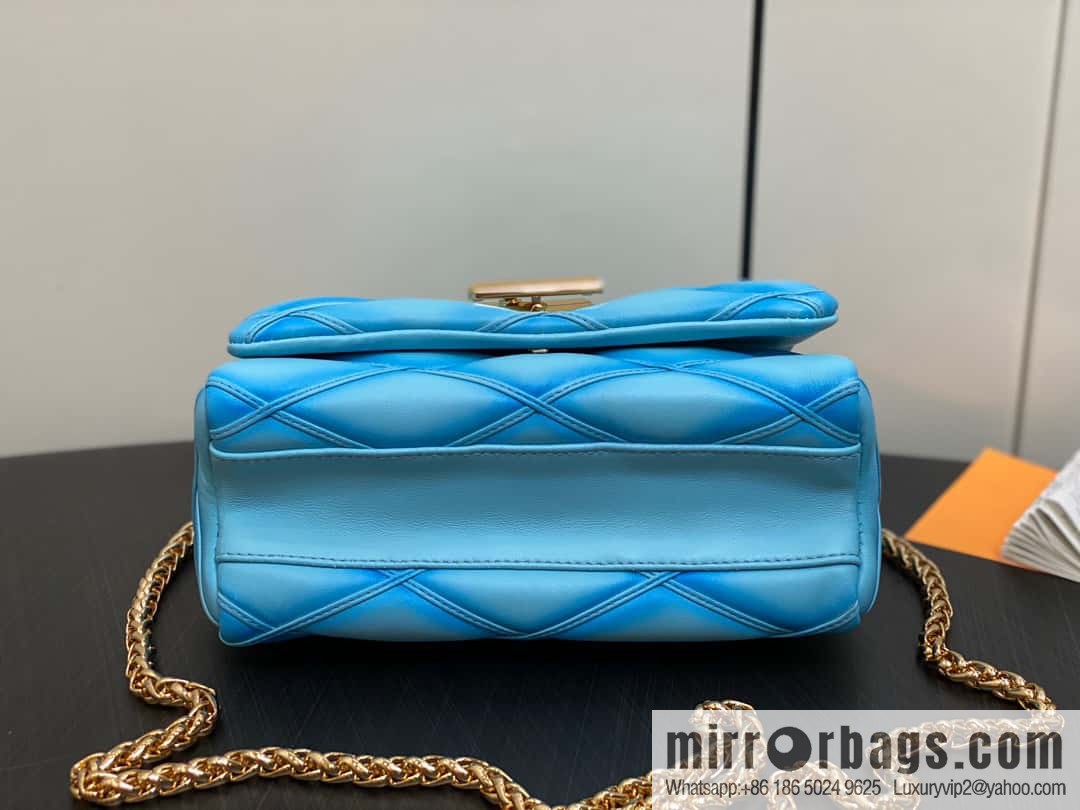 [Boutique‑grade] M22891 water blue, full leather rhombus chain bag series GO-14 Teist medium handbag M22890 GO-14 medium handbag