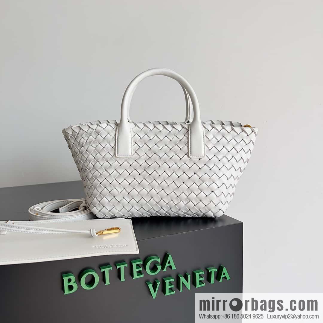 BV Mini Cabat Limited Edition mini vegetable basket BAG model; 709464 white