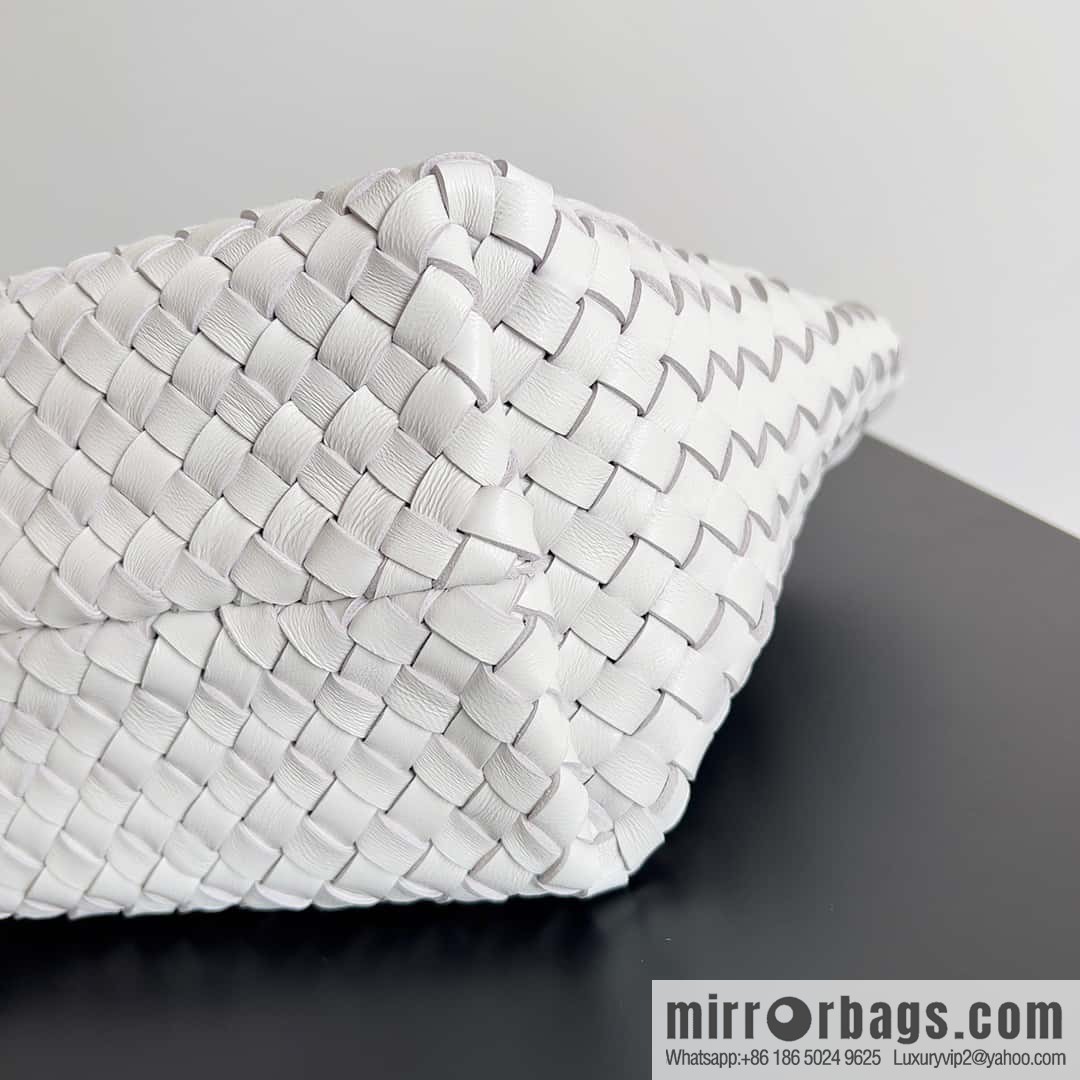 BV Mini Cabat Limited Edition mini vegetable basket BAG model; 709464 white