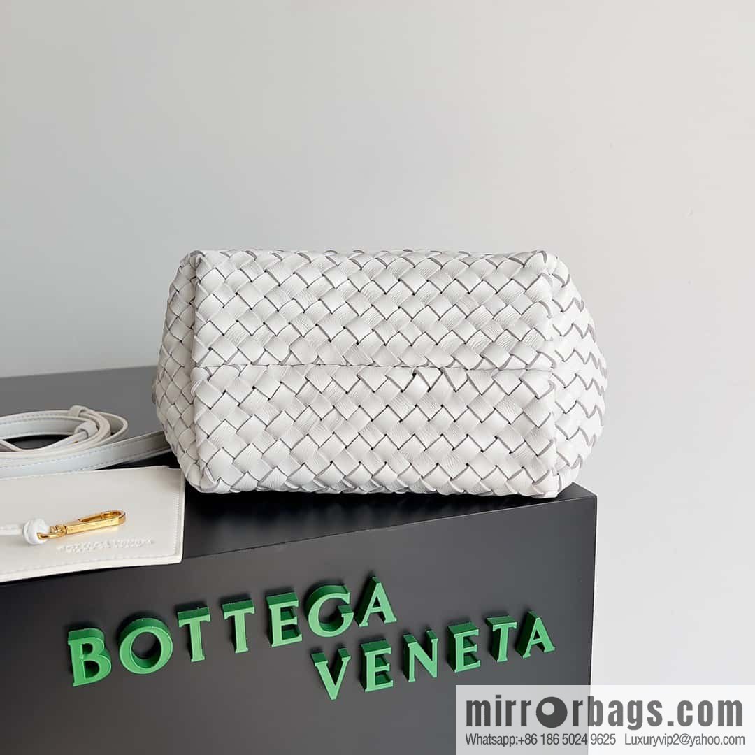BV Mini Cabat Limited Edition mini vegetable basket BAG model; 709464 white