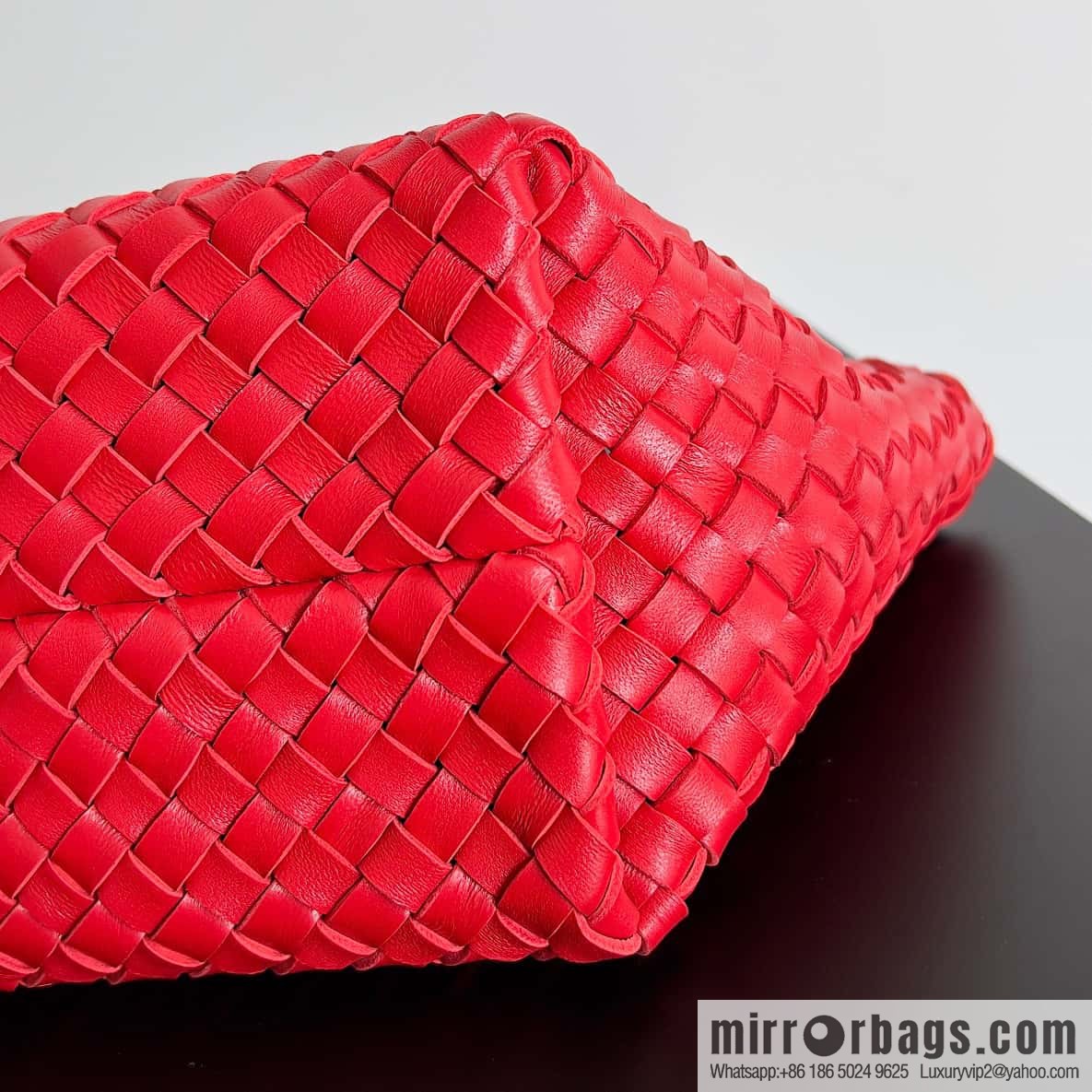 BV Mini Cabat Limited Edition mini vegetable basket BAG model; 709464 big red