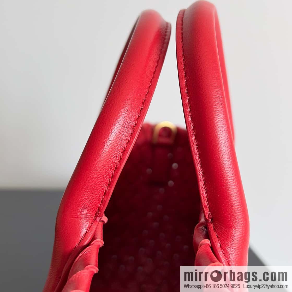 BV Mini Cabat Limited Edition mini vegetable basket BAG model; 709464 big red