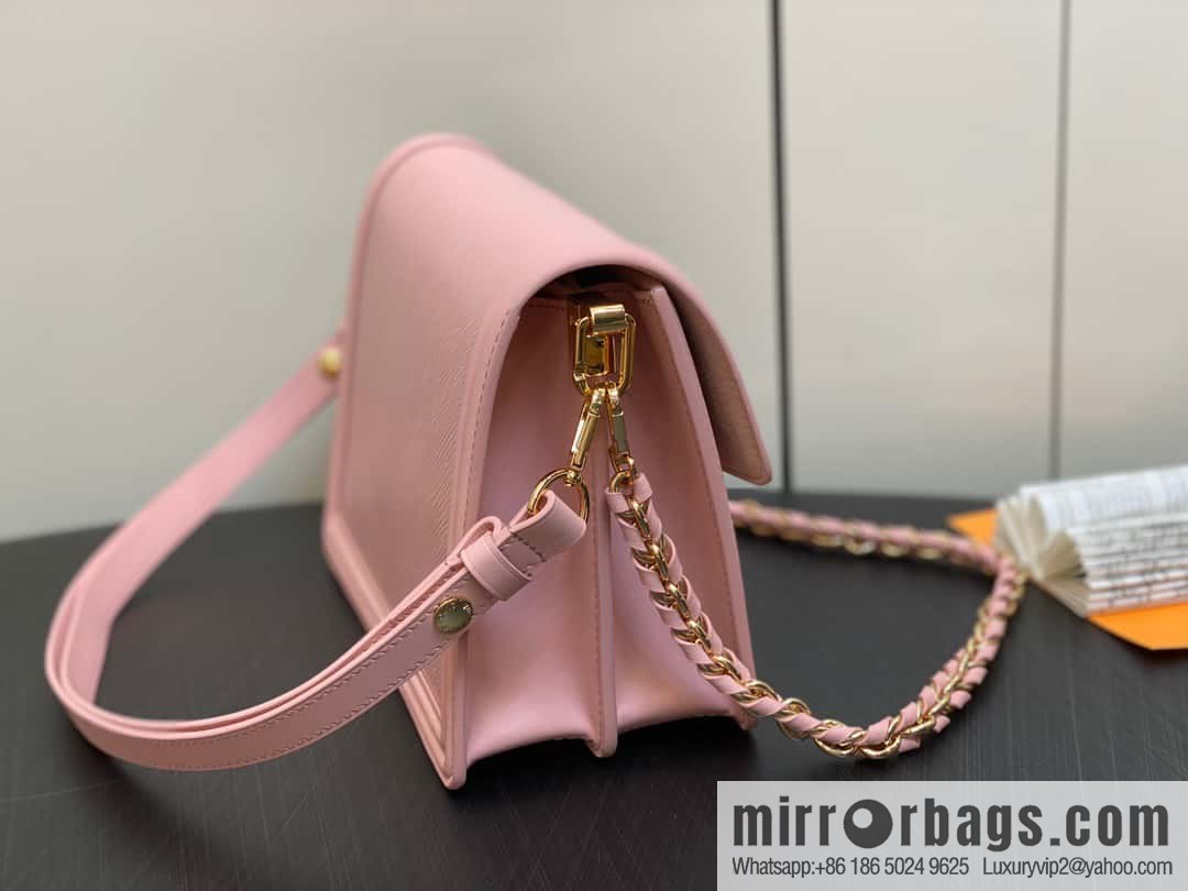 [Boutique‑grade] M23635 pink epi Daphne series DAUPHINE medium handbag M23635 this Dauphine medium handbag