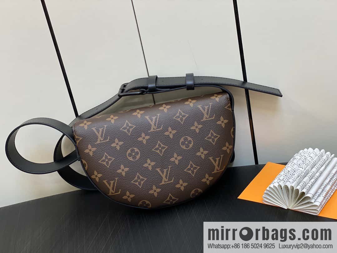 [Boutique‑grade] M23835 monogram men's bag moon bag series, new LV MOON CROSSBODY handbag in autumn and winter