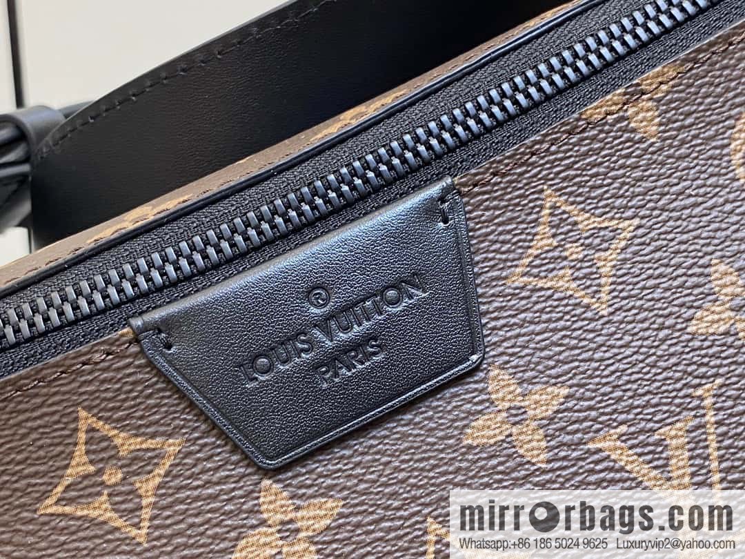 [Boutique‑grade] M23835 monogram men's bag moon bag series, new LV MOON CROSSBODY handbag in autumn and winter