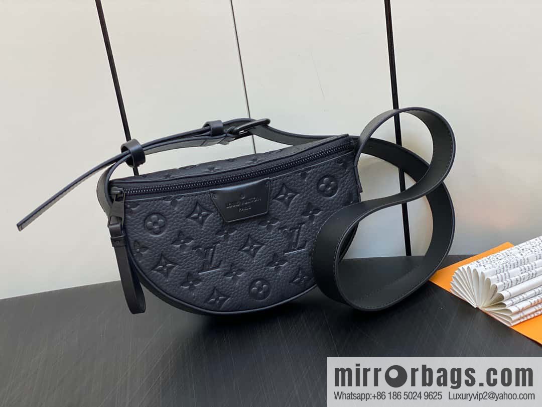 [Boutique‑grade] M23835 black full leather, men's bag moon bag series, new LV MOON CROSSBODY handbag in autumn and winter