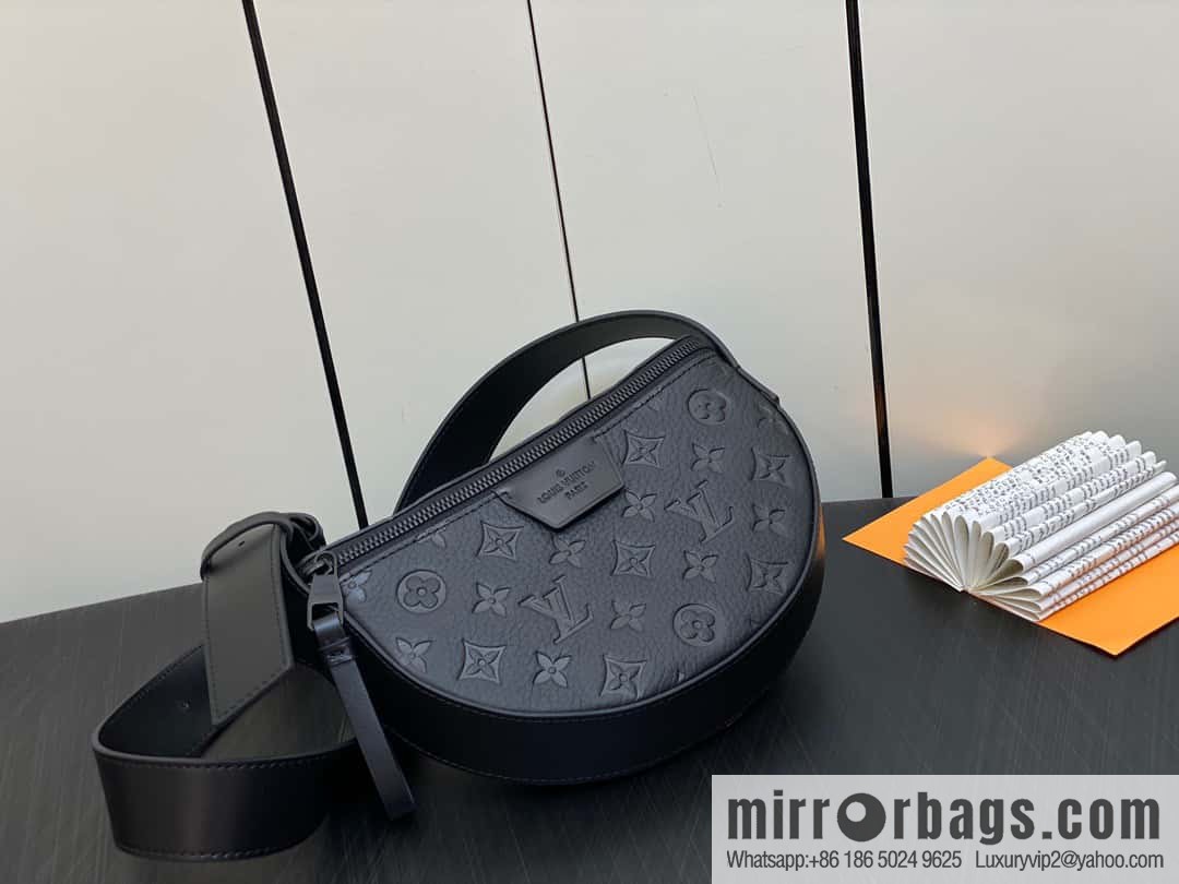 [Boutique‑grade] M23835 black full leather, men's bag moon bag series, new LV MOON CROSSBODY handbag in autumn and winter