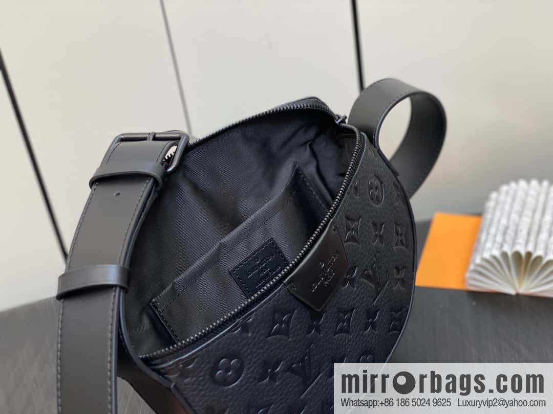 [Boutique‑grade] M23835 black full leather, men's bag moon bag series, new LV MOON CROSSBODY handbag in autumn and winter