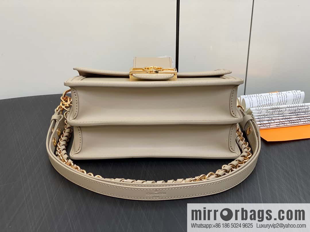 [Boutique‑grade] M23635 khaki epi Daphne series DAUPHINE medium handbag M23635 This Dauphine medium handbag