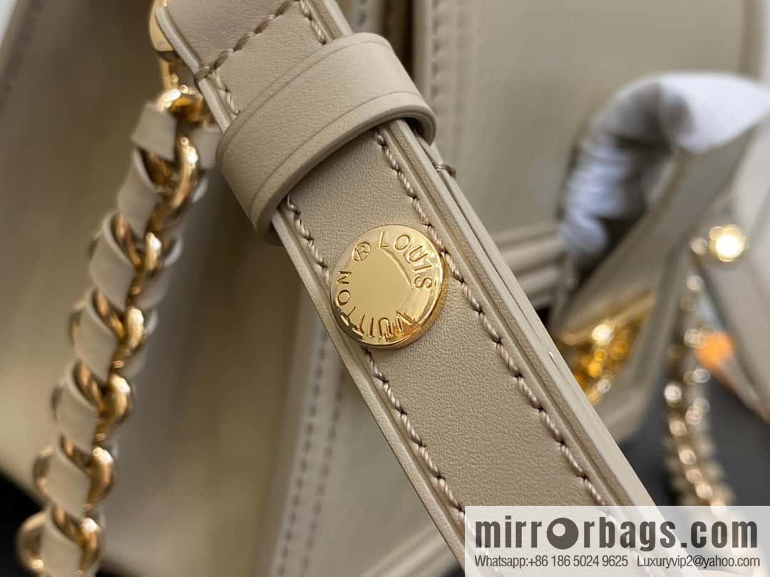 [Boutique‑grade] M23635 khaki epi Daphne series DAUPHINE medium handbag M23635 This Dauphine medium handbag