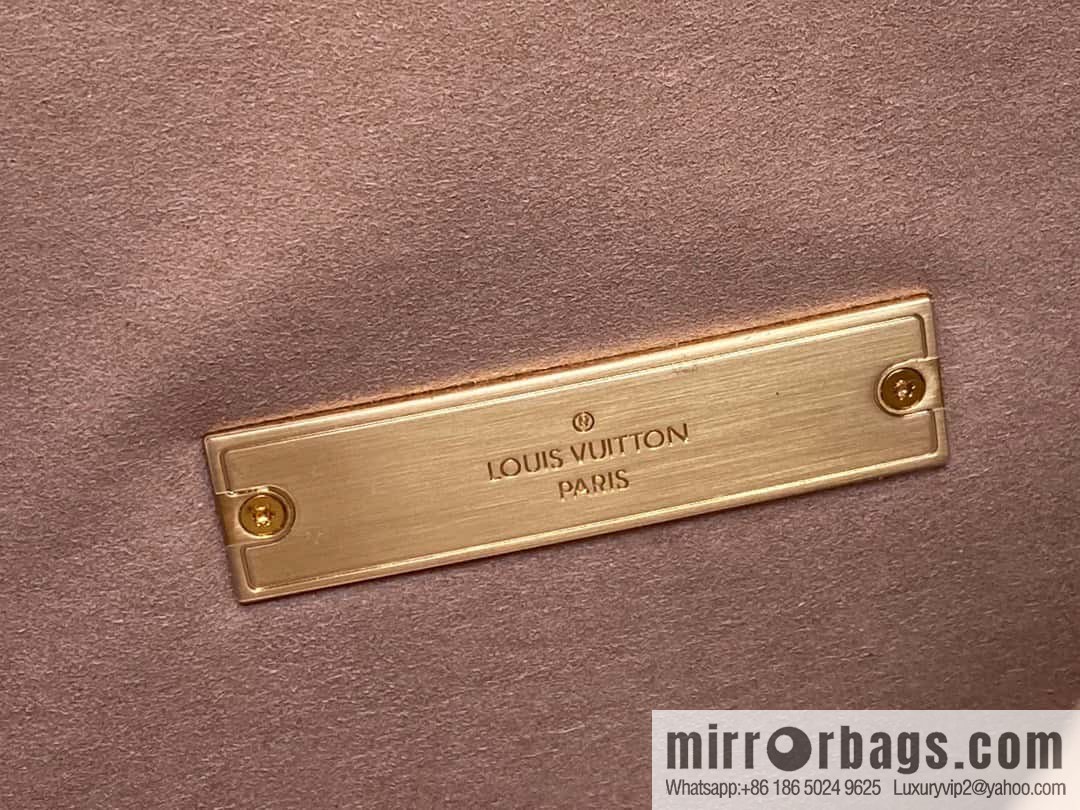 [Boutique‑grade] M23635 khaki epi Daphne series DAUPHINE medium handbag M23635 This Dauphine medium handbag