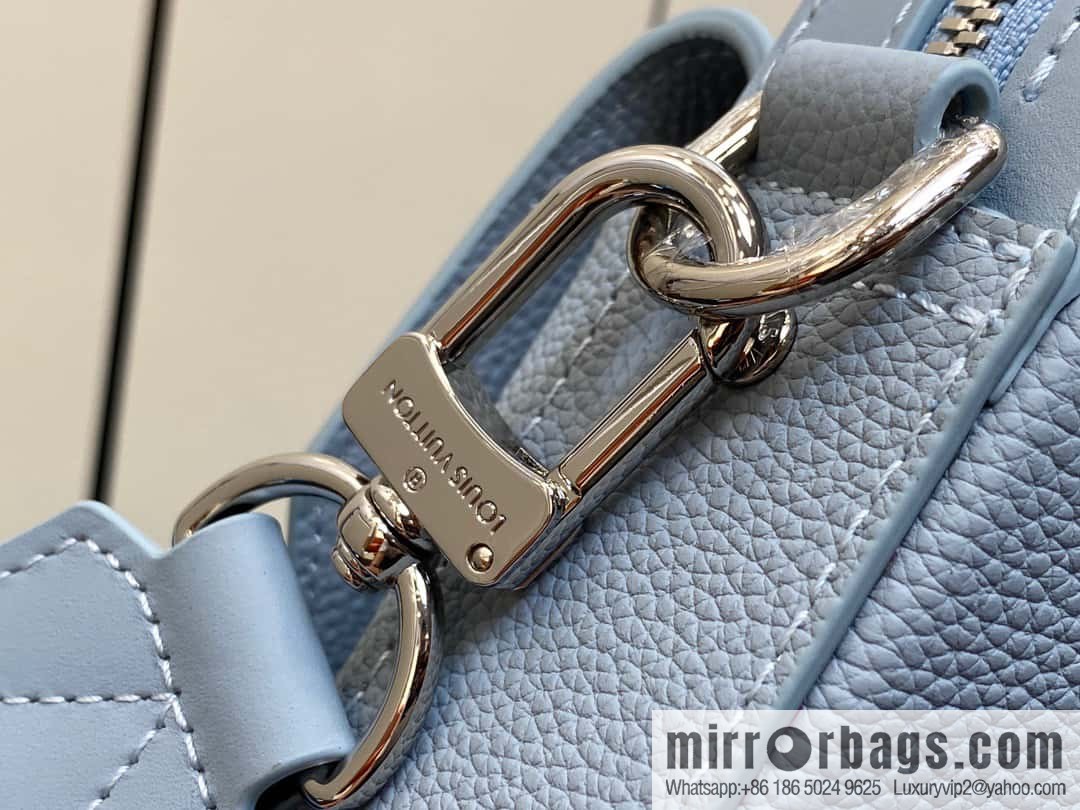 [Boutique‑grade] M23710 light blue, full leather men's bag messenger bag series, new FASTLINE messenger bag in autumn and winter