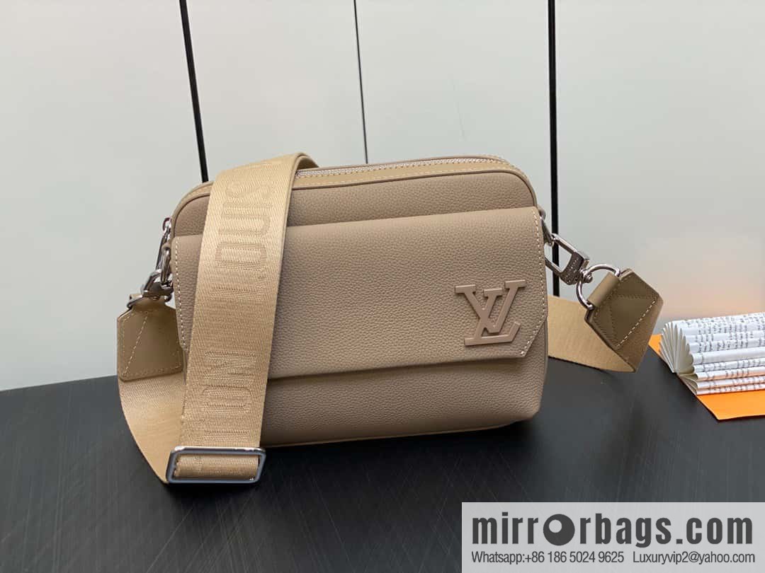 [Boutique‑grade] M23710 apricot, full leather men's bag messenger bag series, new FASTLINE messenger bag in autumn and winter
