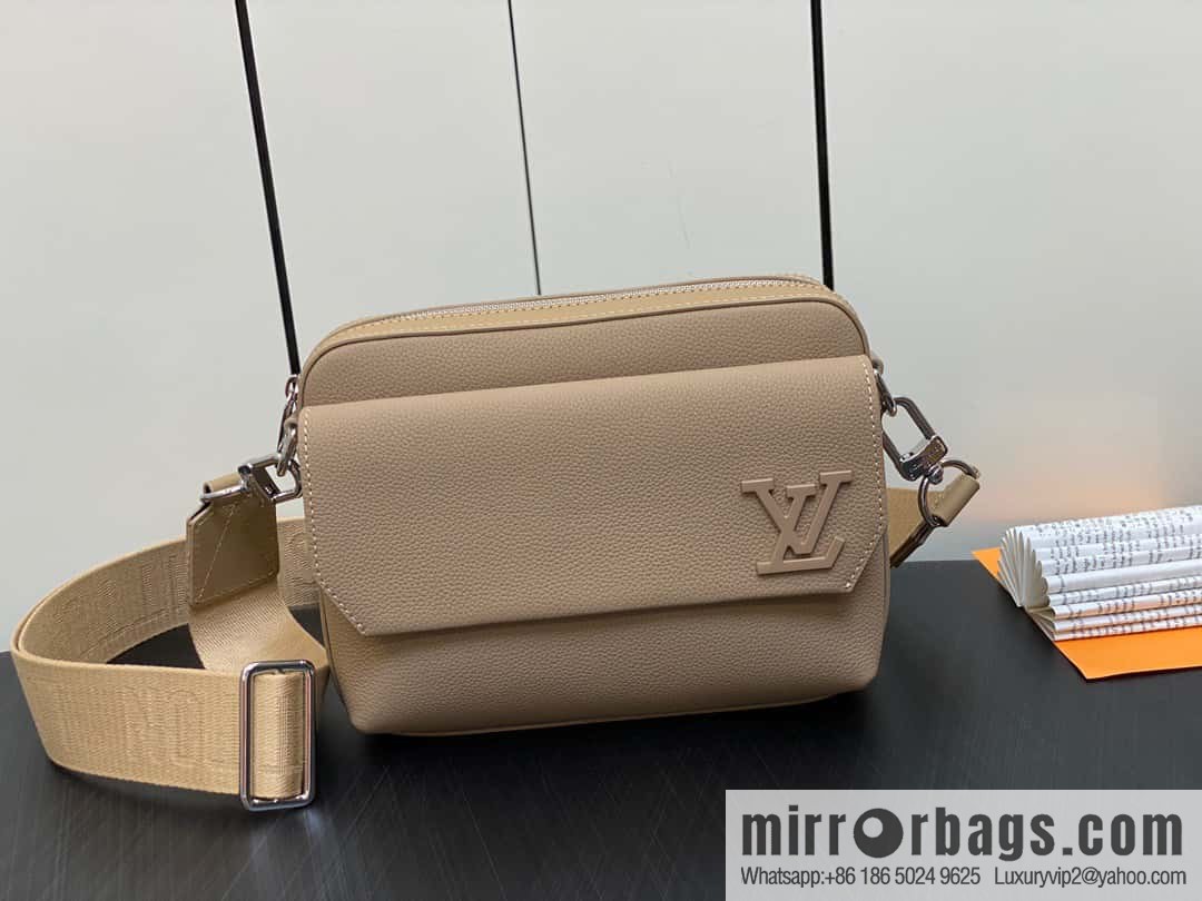 [Boutique‑grade] M23710 apricot, full leather men's bag messenger bag series, new FASTLINE messenger bag in autumn and winter