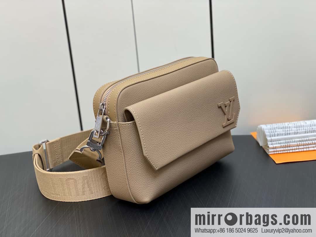 [Boutique‑grade] M23710 apricot, full leather men's bag messenger bag series, new FASTLINE messenger bag in autumn and winter