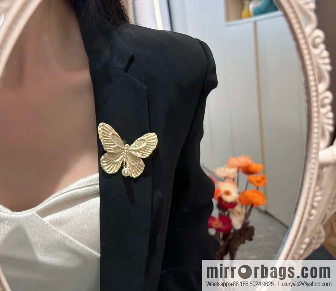 New ☑️ DIOR DIOR MÉTAMORPHOSE Butterfly Brooch