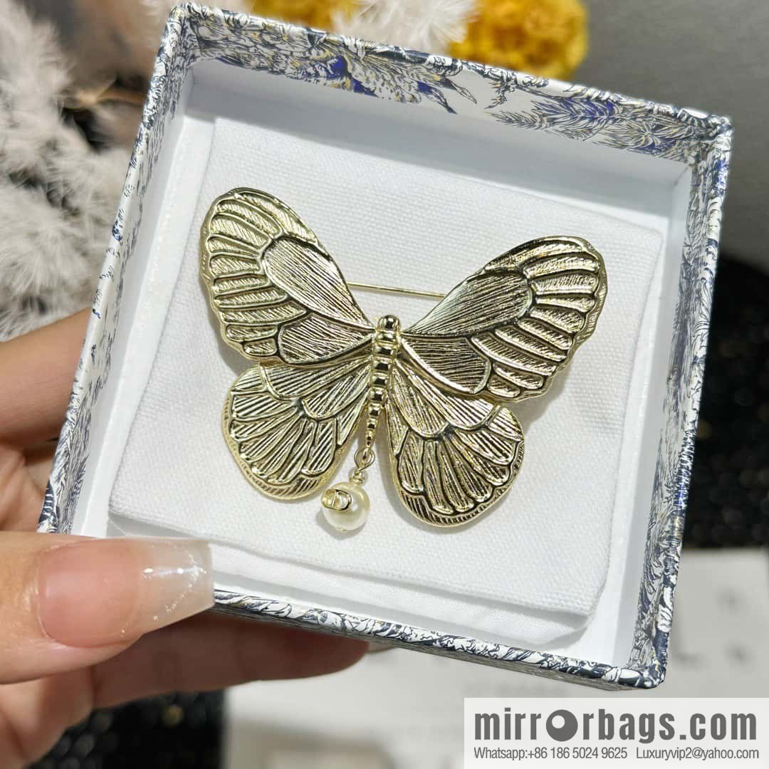 New ☑️ DIOR DIOR MÉTAMORPHOSE Butterfly Brooch