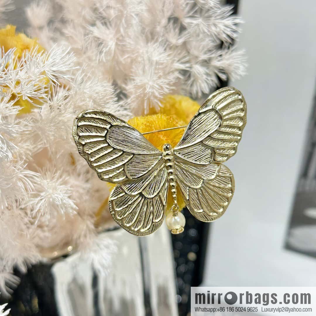 New ☑️ DIOR DIOR MÉTAMORPHOSE Butterfly Brooch