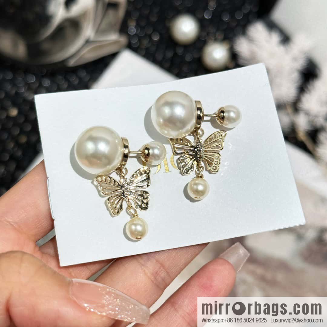 New ☑️ DIOR DIOR MÉTAMORPHOSE butterfly size pearl stud earrings