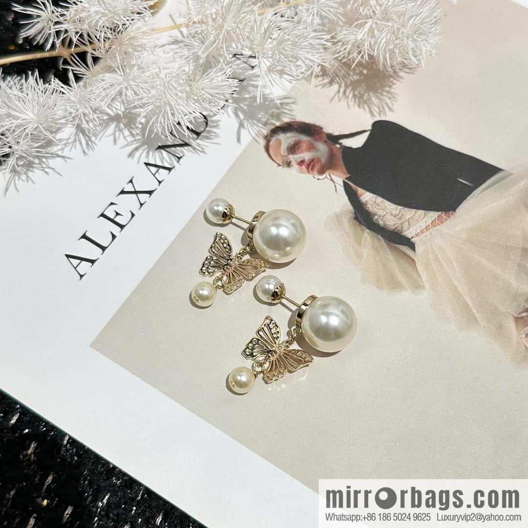 New ☑️ DIOR DIOR MÉTAMORPHOSE butterfly size pearl stud earrings