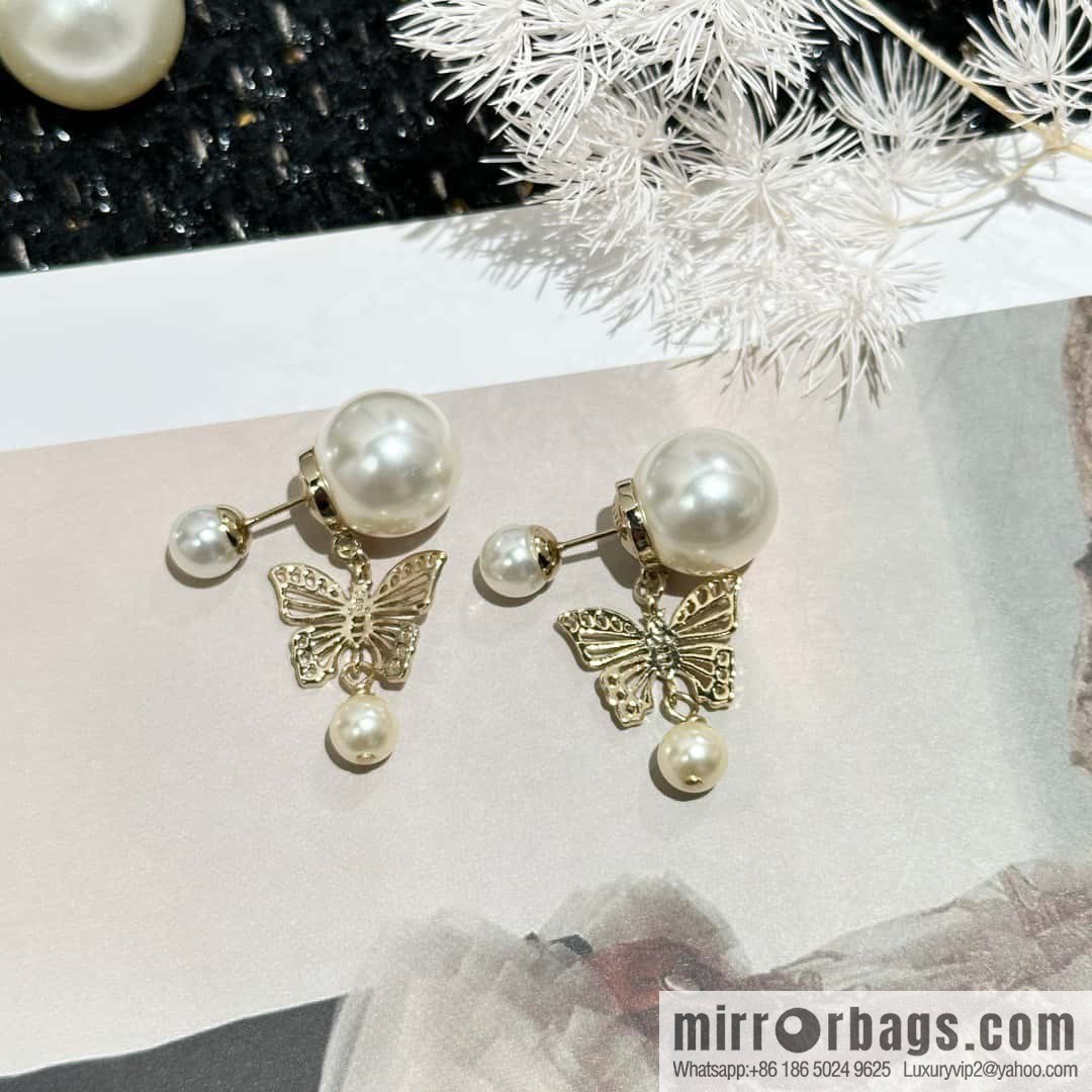 New ☑️ DIOR DIOR MÉTAMORPHOSE butterfly size pearl stud earrings