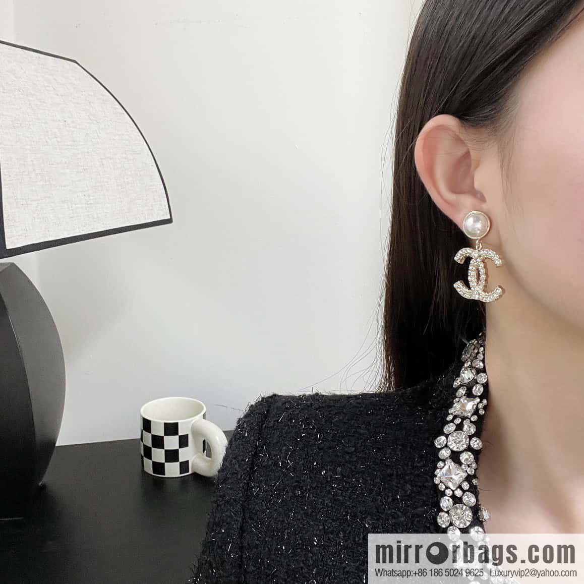 ☀️New ☑️ Chanel C2 double c pearl stud earrings ☀️