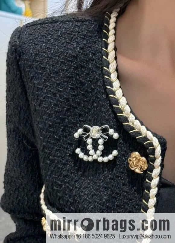 ☀️New ☑️ Chanel Double C Bow Pearl Brooch ☀️