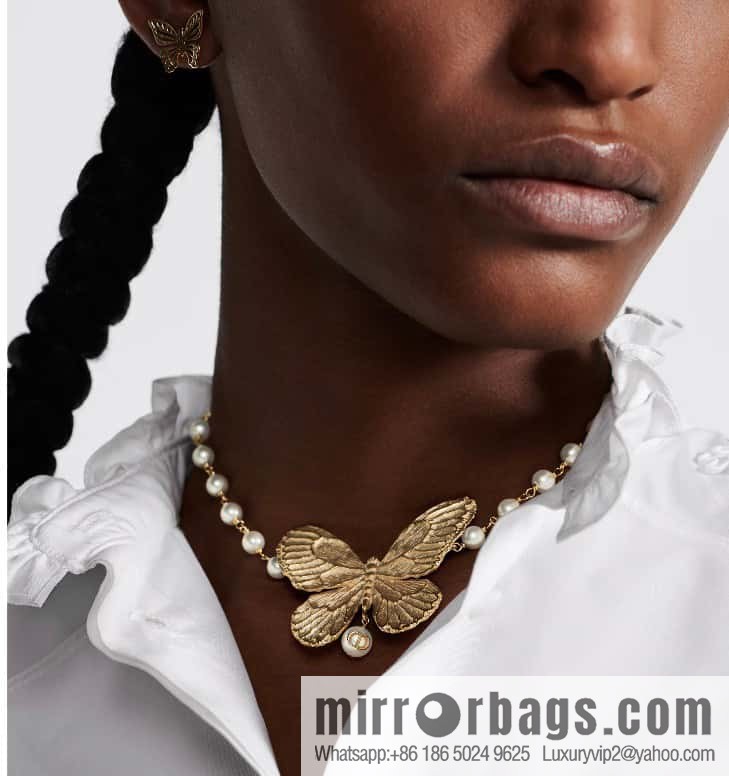 New ☑️ Dior Golden Butterfly Pearl CD Necklace