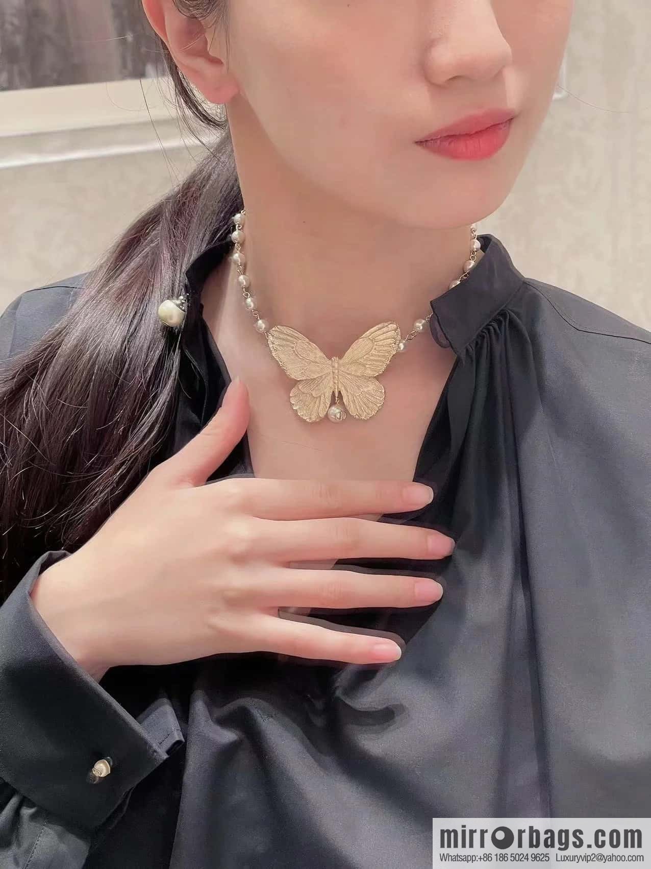 New ☑️ Dior Golden Butterfly Pearl CD Necklace
