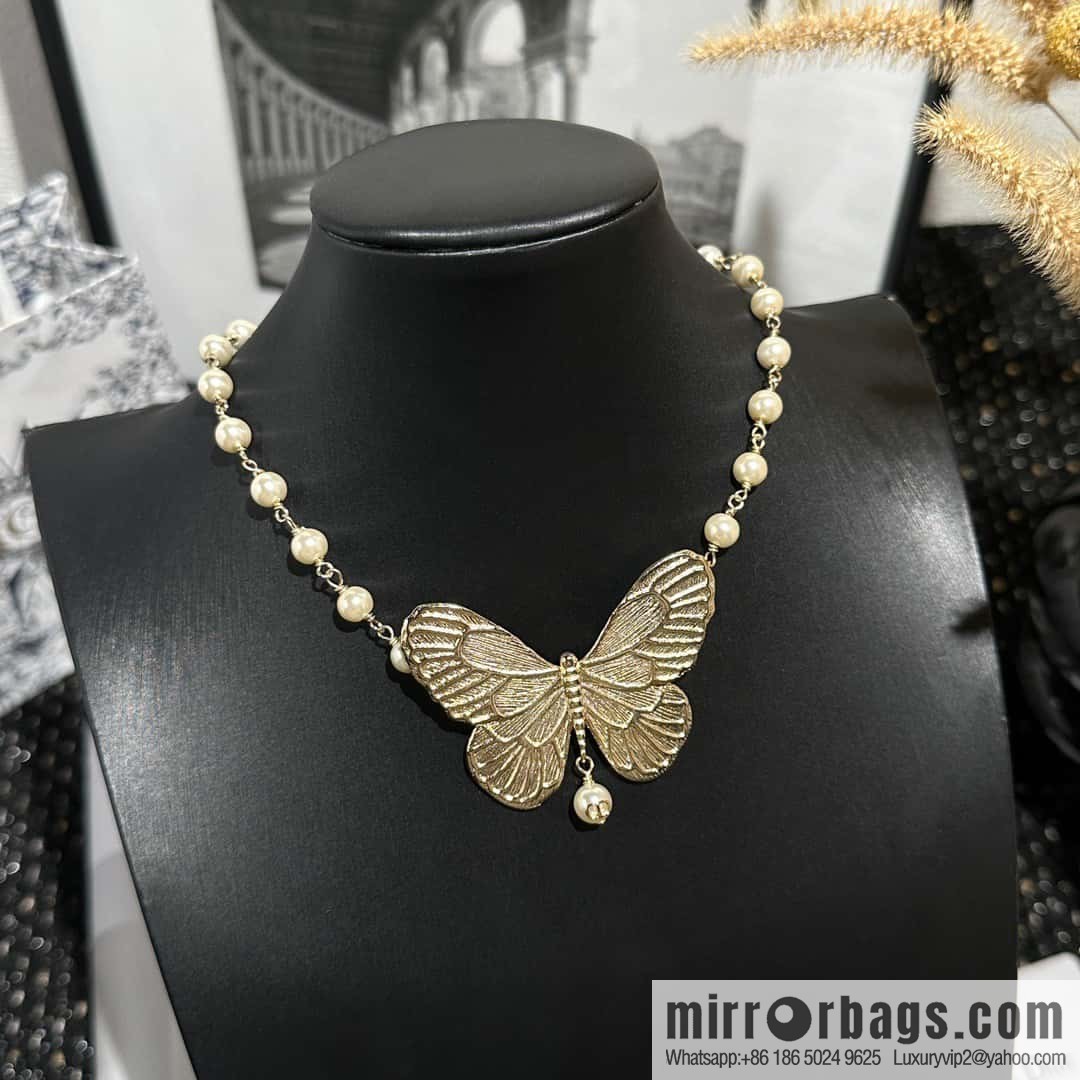 New ☑️ Dior Golden Butterfly Pearl CD Necklace