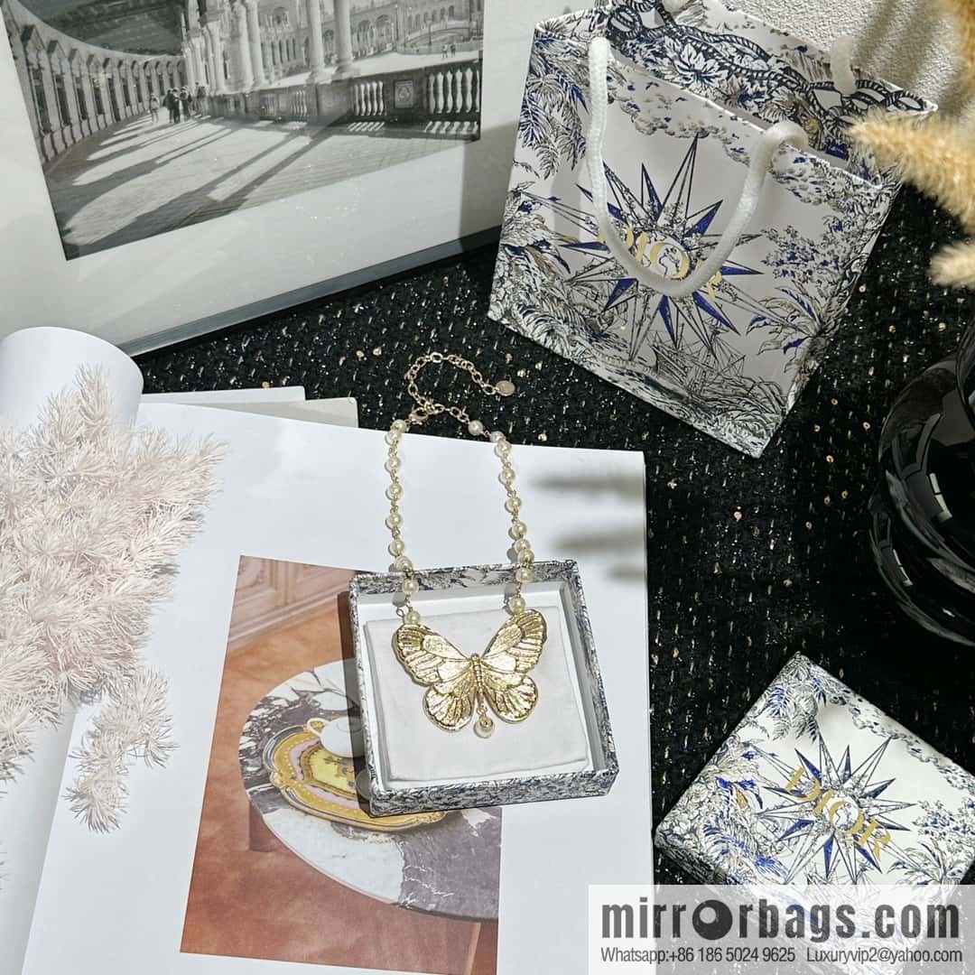 New ☑️ Dior Golden Butterfly Pearl CD Necklace