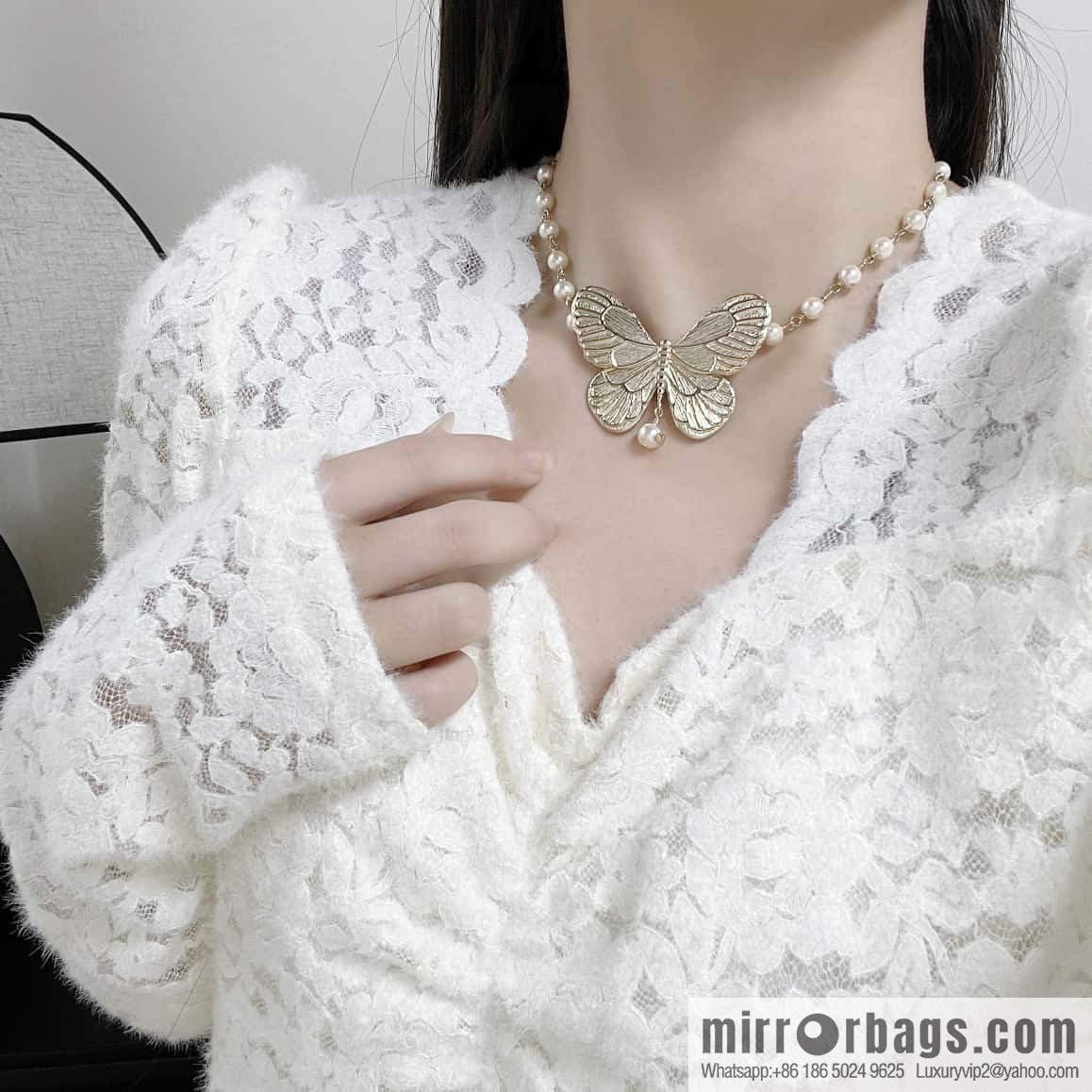 New ☑️ Dior Golden Butterfly Pearl CD Necklace