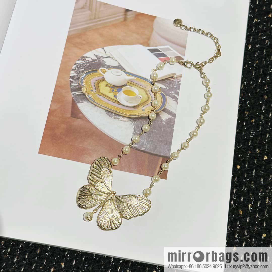 New ☑️ Dior Golden Butterfly Pearl CD Necklace