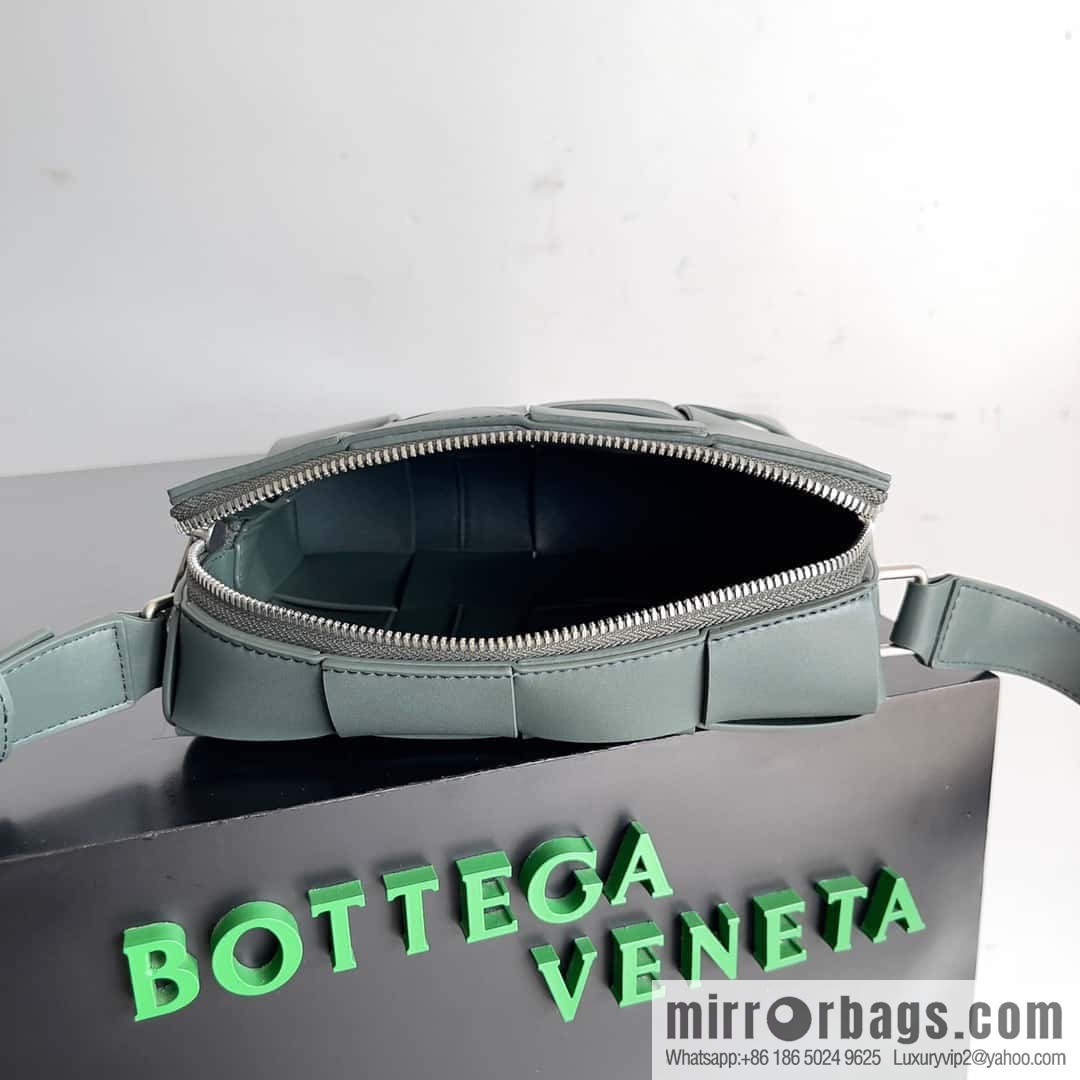 BV Men's Camera Bag BV Men's 2023 SS Pre Spring New Camera, Model Number: 730027 Grey