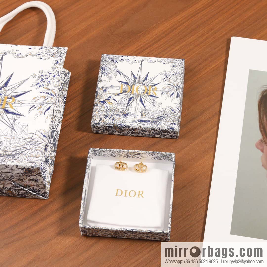 New ☑️ Dior full diamond CD stud earrings