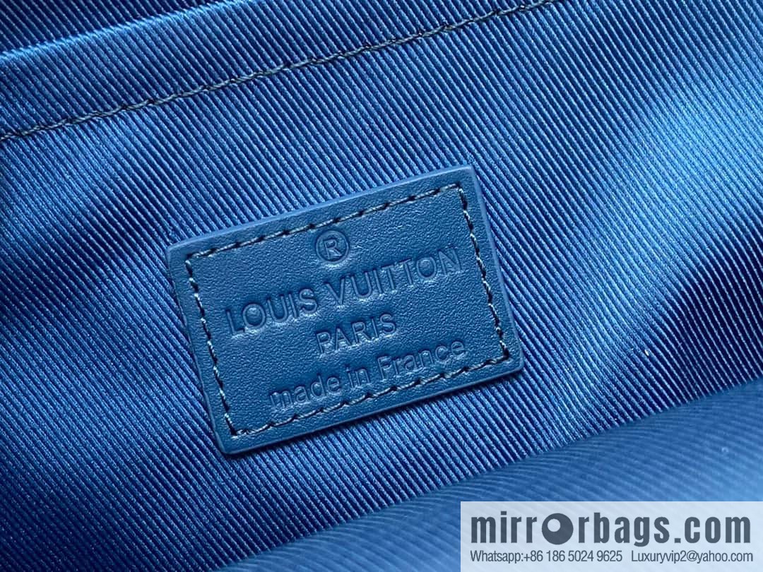 [Boutique‑grade] M23765 blue, full leather breast bag shoulder bag series, autumn and winter new PILOT shoulder bag