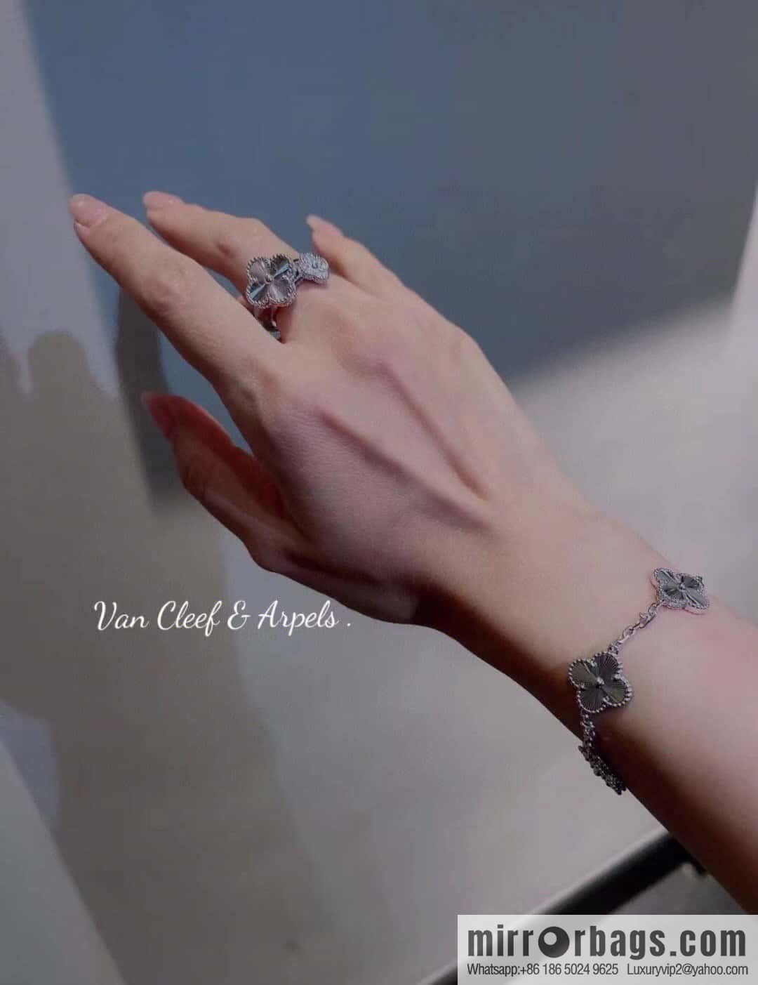 ☀️Van Cleef & Arpels Vintage Alhambra ring Four-leaf clover white gold laser engraved ring ☀