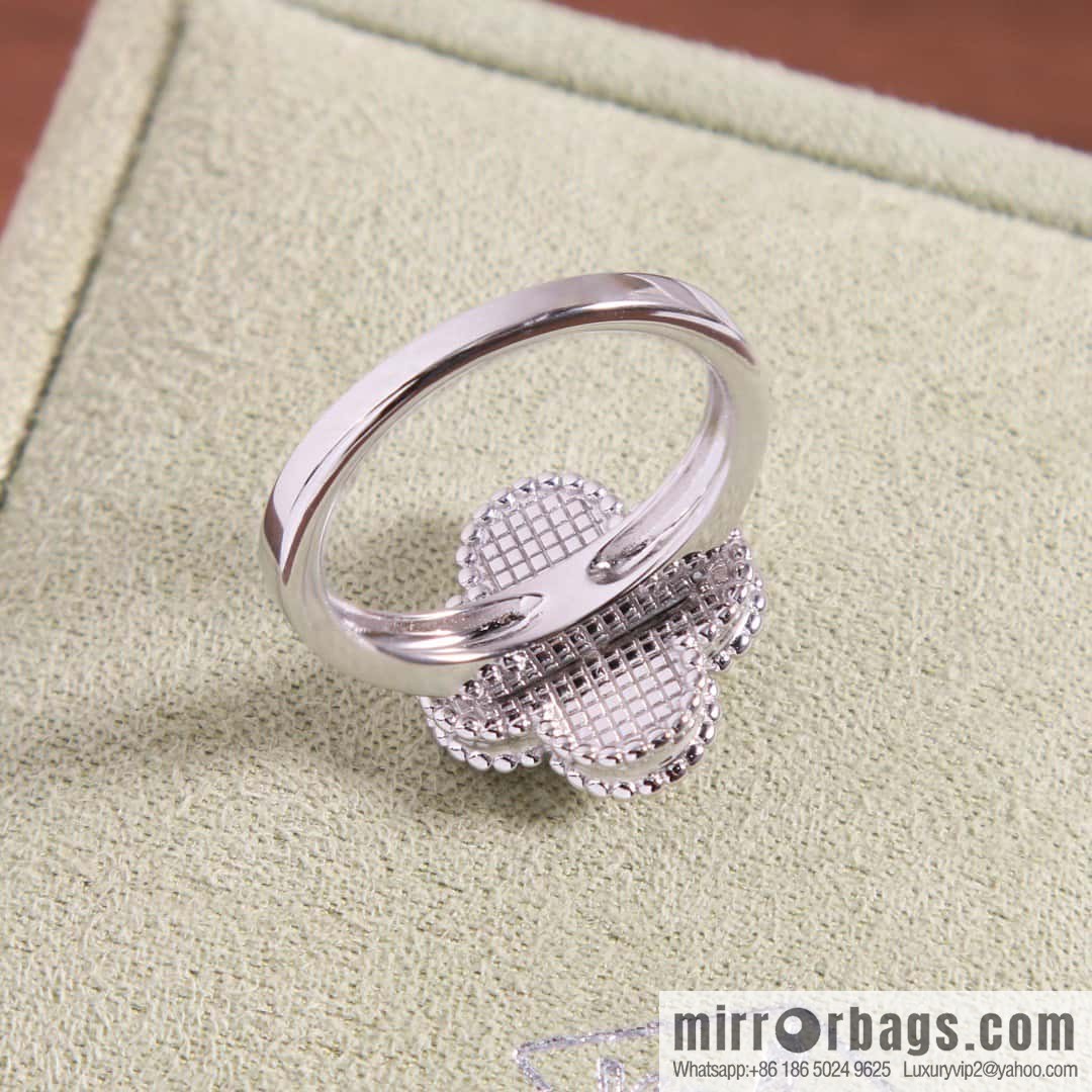 ☀️Van Cleef & Arpels Vintage Alhambra ring Four-leaf clover white gold laser engraved ring ☀