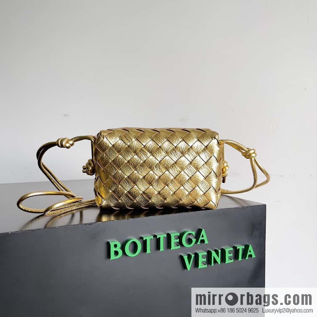 Bottega Veneta, model number 680254, the new model is coming, woven mini round square bag.