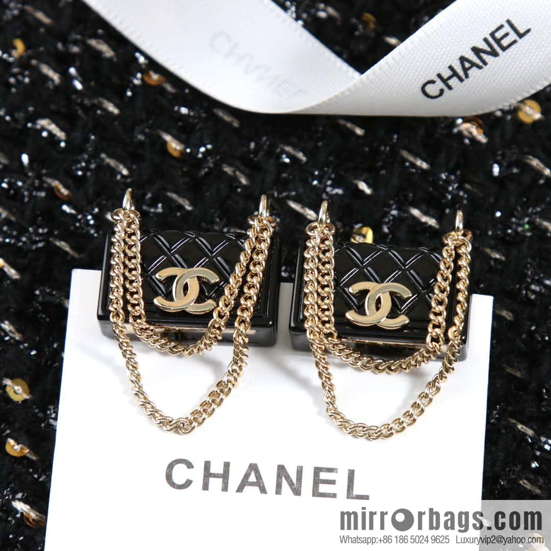 ☀️New ☑️ Chanel C1 double c tassel diamond bag 👜 stud earrings ☀️