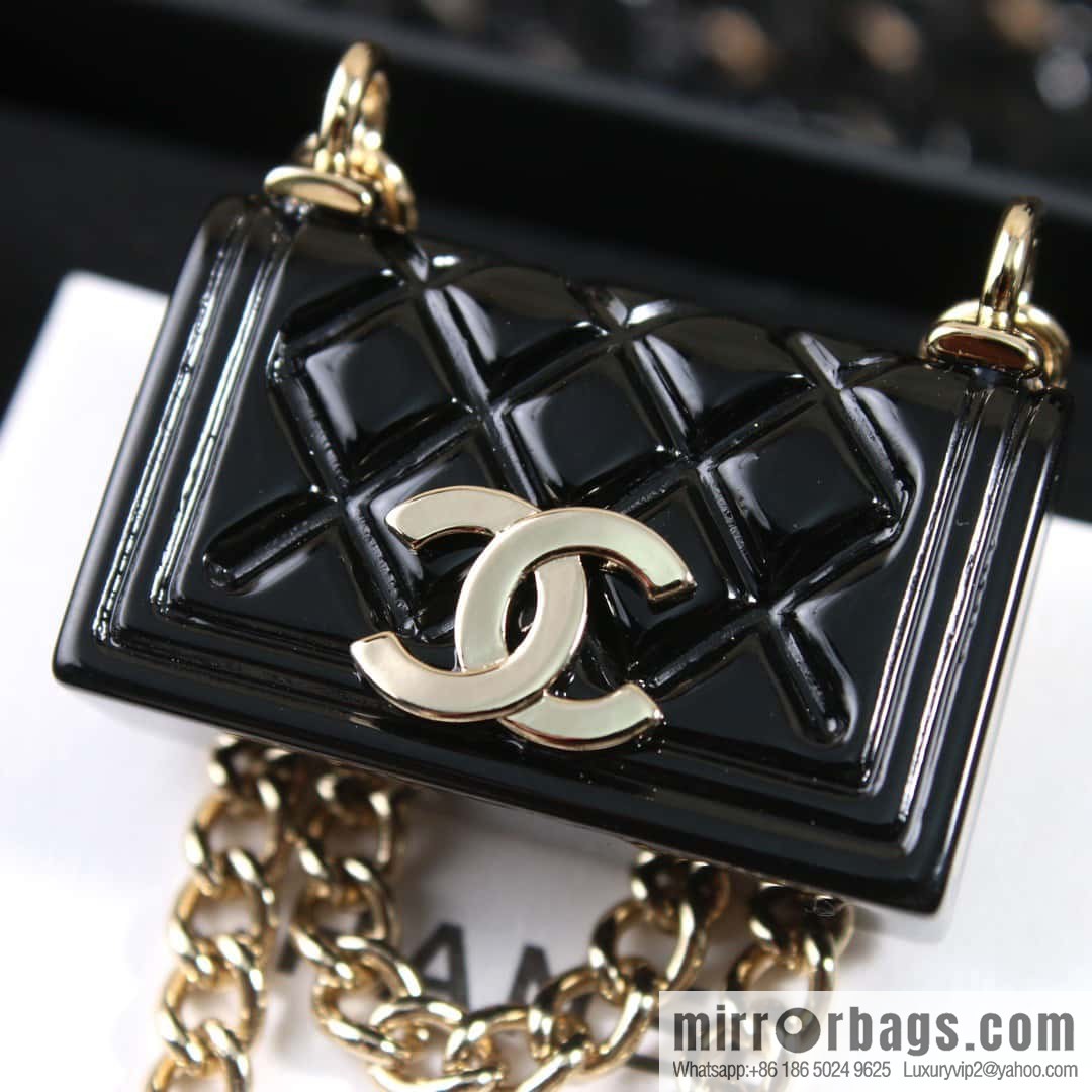 ☀️New ☑️ Chanel double c fringed rhombus bag 👜 brooch ☀️