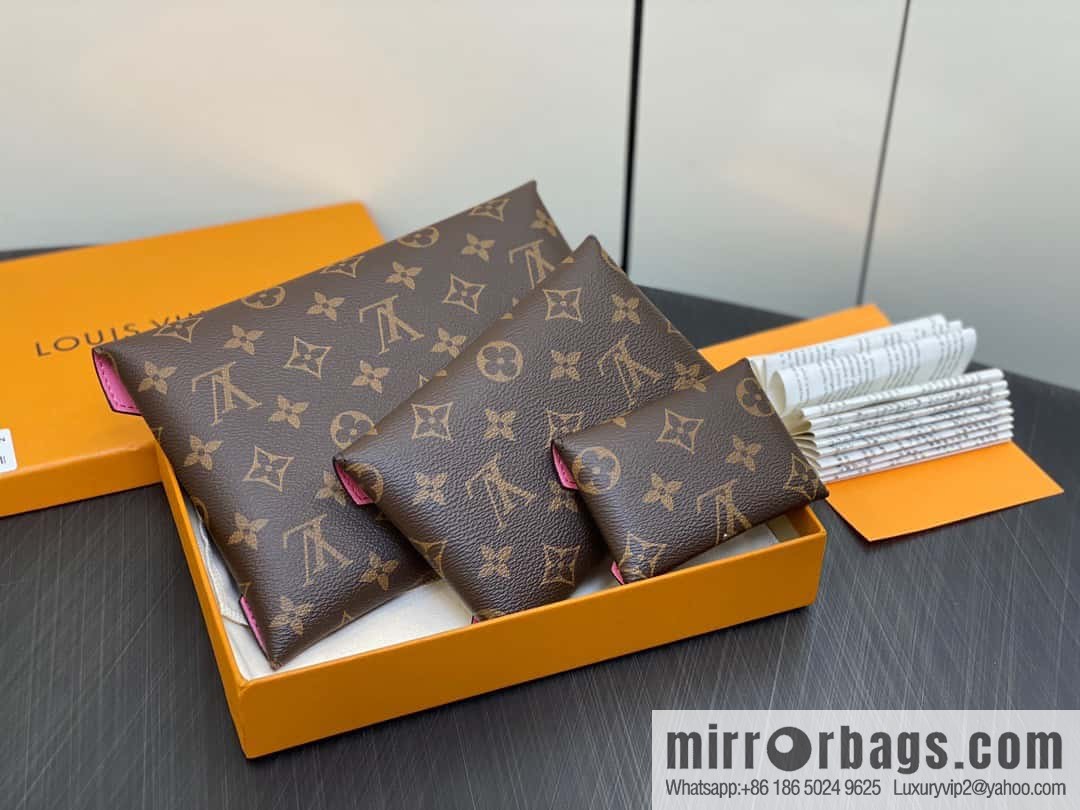 [Boutique‑grade] 2023 Christmas M82655 Christmas model, silk screen three-piece series Kirigami Pochette clutch bag