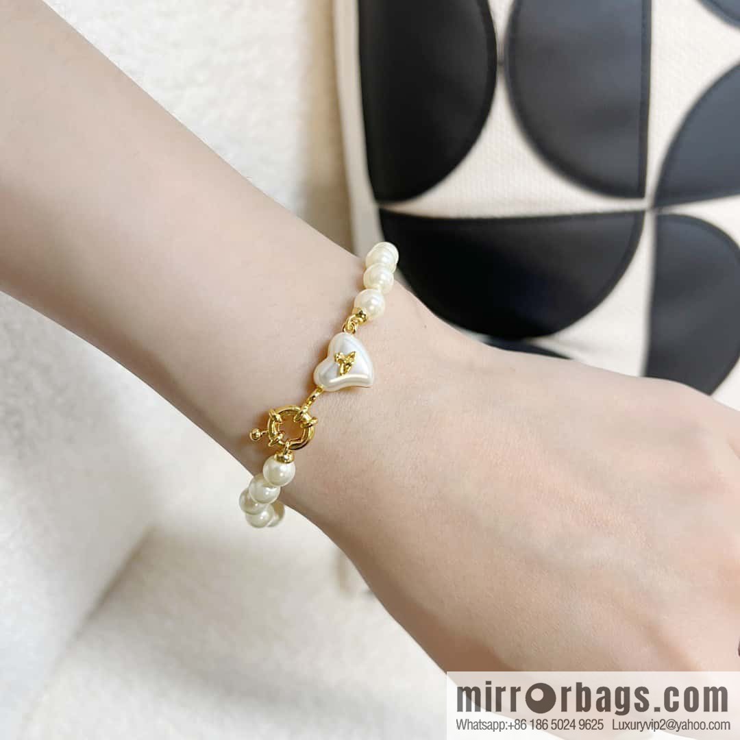 New ☑️ Vivienne Westwood Queen Mother peach heart love Saturn pearl bracelet