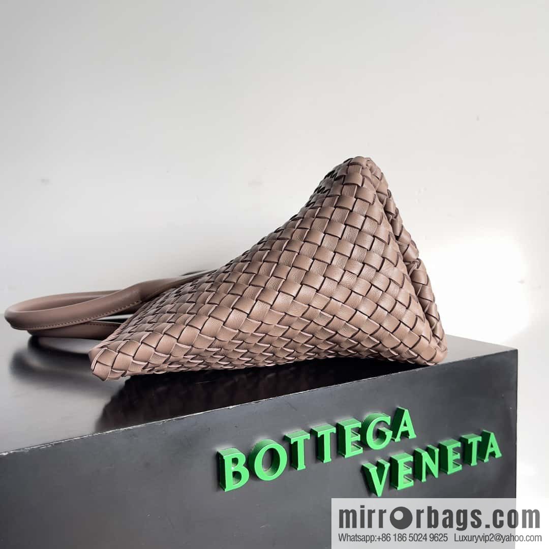 B new Cabat medium shopping bag model number: 608810 khaki