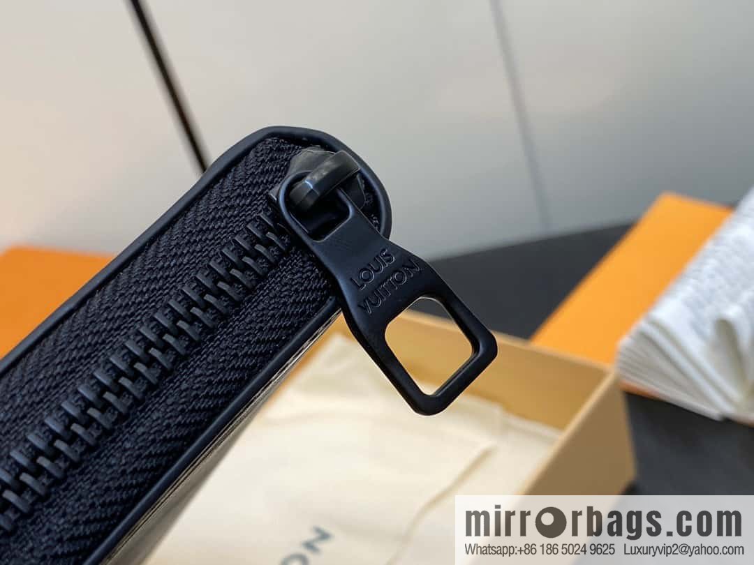 [Premium‑quality] M82820 plaid full leather single zipper wallet series, autumn and winter new single pull Brazza wallet