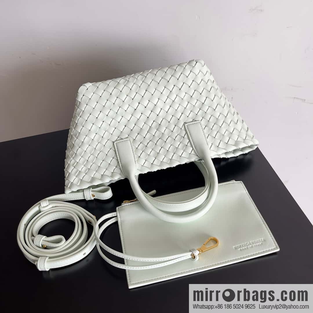 BV Mini Cabat limited edition mini vegetable basket model number: 709464