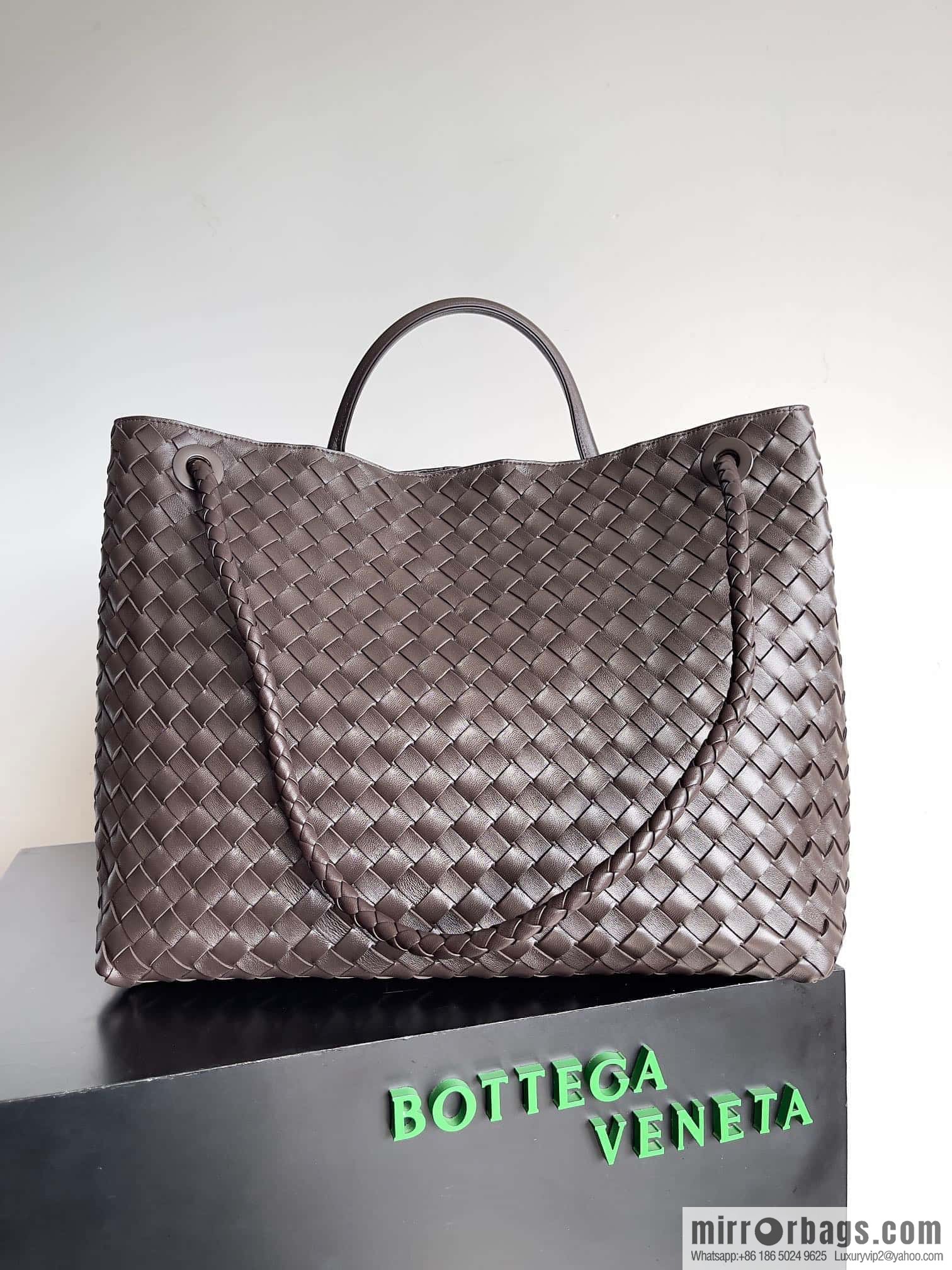 Bottega Veneta Summer Collection Andiamo Handbag, Model Number: 743575